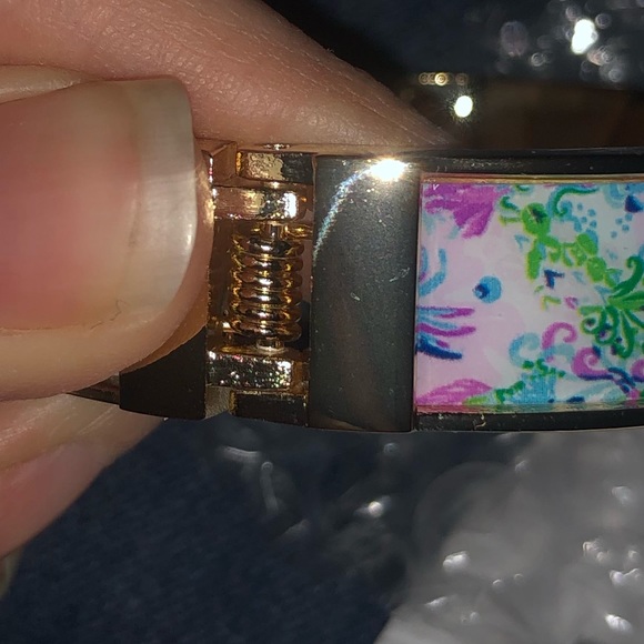 Lilly Pulitzer Mandevilla Baby Paradise Petals GWP Photodome Bangle - Picture 3 of 5